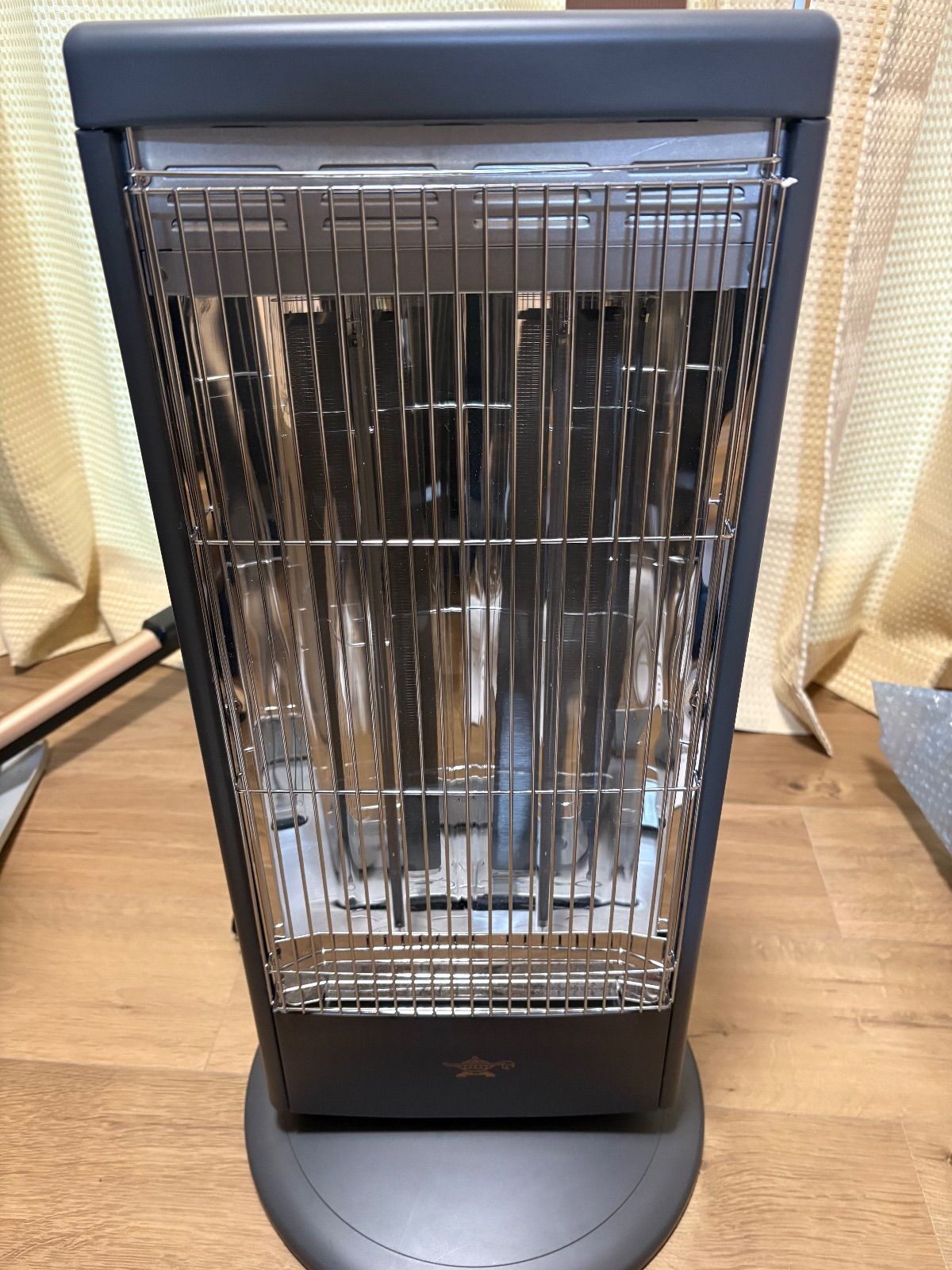 美品】Aladdin アラジン 遠赤グラファイトヒーター AEH-G100C HD 23年