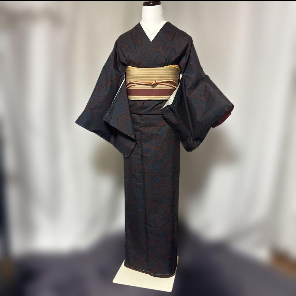 新品 美品 袷 正絹 泥染め 本場奄美大島紬 証紙 専門店 フルセット 裄