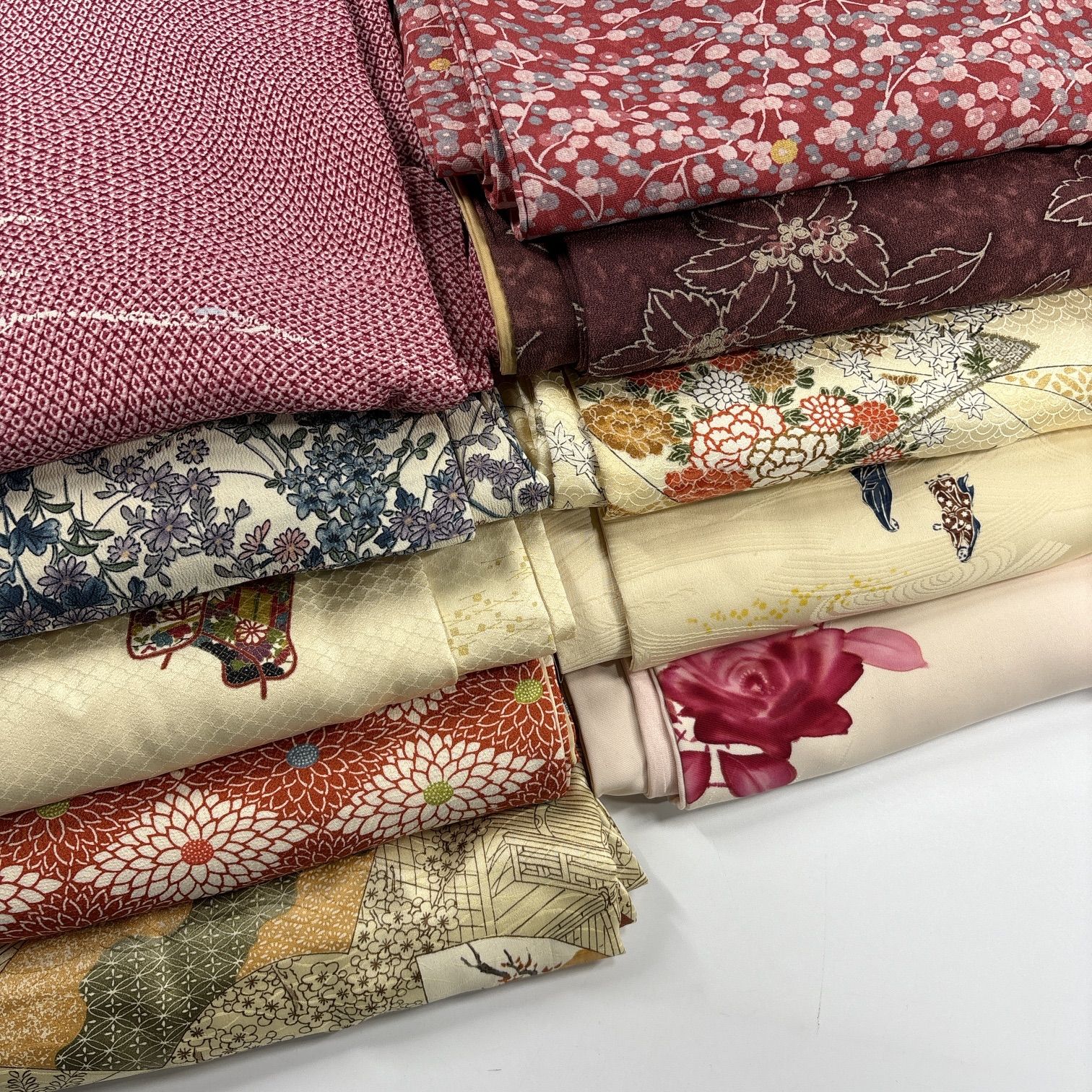 【着物まとめ売り】　正絹小紋10枚 着用可　リメイク素材　目立った汚れなし 小紋 10枚 正絹 着物まとめ売り 同梱購入歓迎 リメイク用 着付け練習用