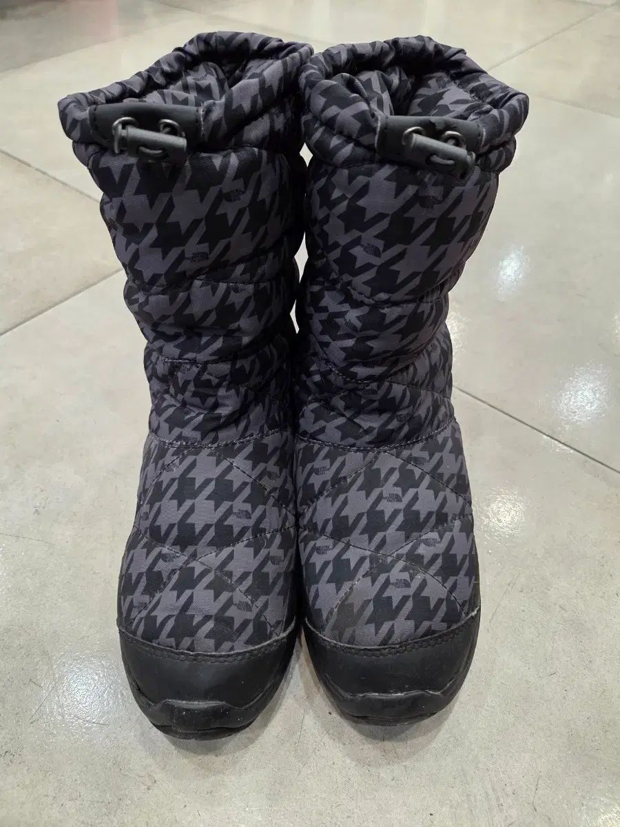 THE NORTH FACE ザノースフェイス ブーツ 240