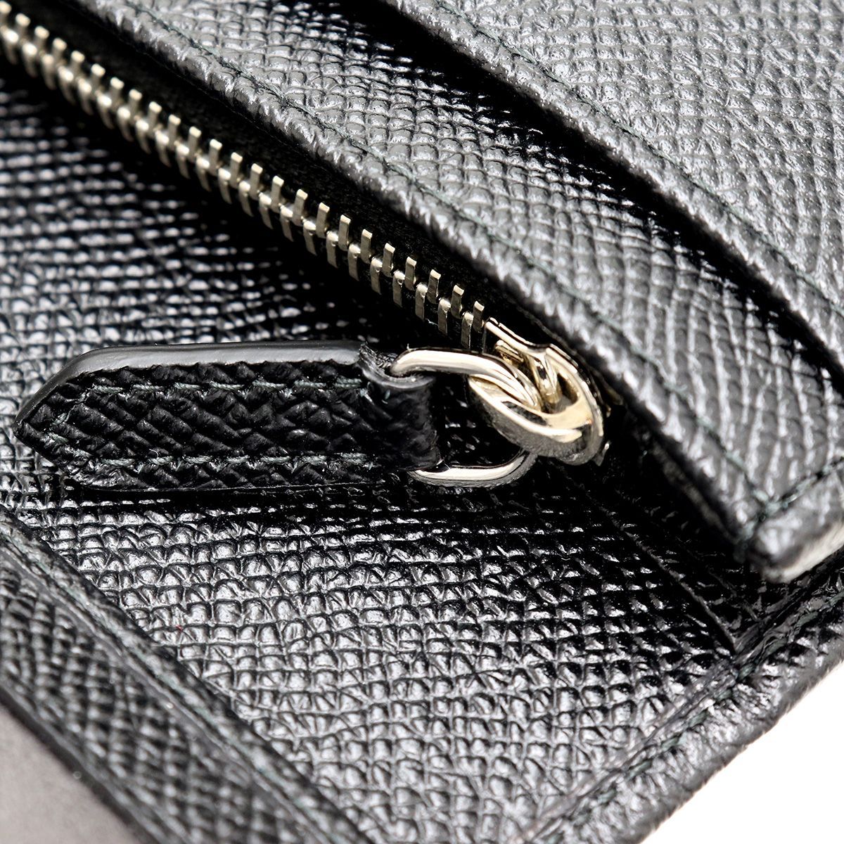 二つ折り長財布