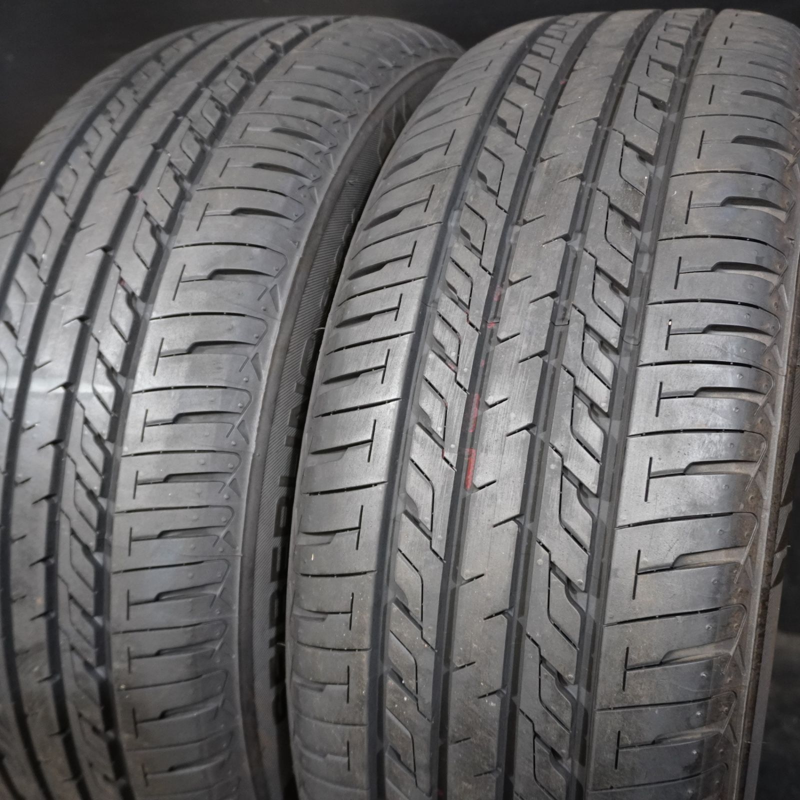 23年製 バリ山 セイバーリング SL 201 215 55 R 17 2本 パンク等修復用に ヴェゼル オデッセイ クラウン カムリ エスティマ等