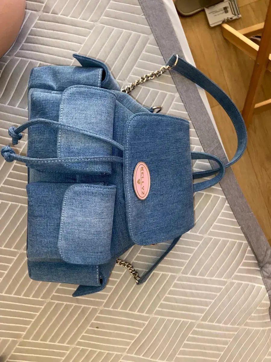 ケリーズ ケリーINソウル バックパック デニム パールストラップも