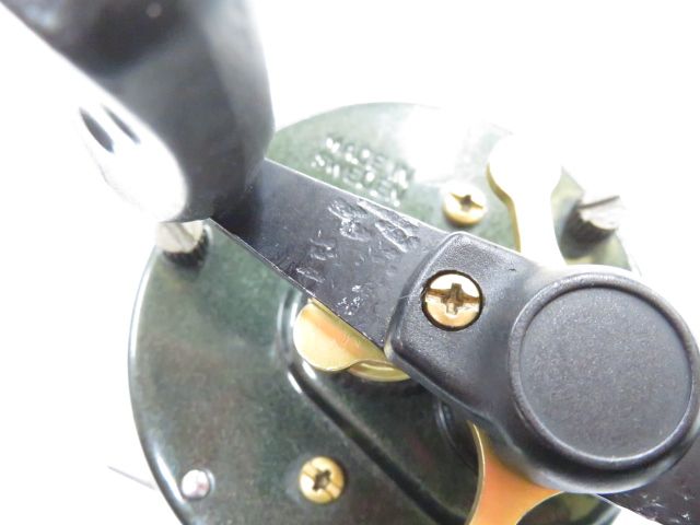  アブガルシア アンバサダー 4600 C リアルディール 01 ベイトリール(ルアー用) リール