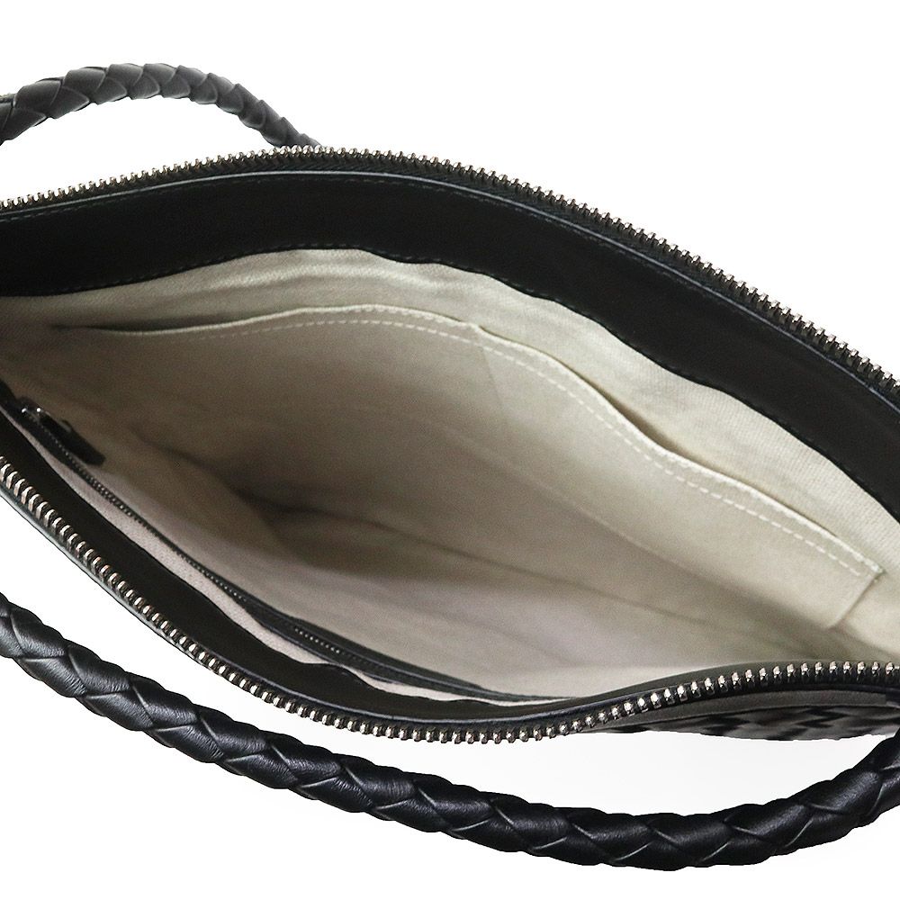 （未使用　展示品）ボッテガヴェネタ BOTTEGA VENETA イントレチャート フラット アンディアーモ メッセンジャー 斜め掛け 2WAY ショルダー ハンドバッグ カーフスキン レザー ブラック シルバー金具 806490 ボッテガヴェネタ イントレチャート フラット アンディアーモ