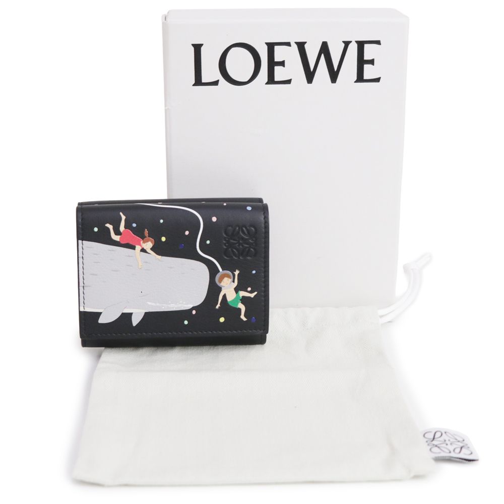 ロエベ トライフォールド ウォレット スナ フジタ コラボ クジラ 鯨 三つ折り財布 ナパカーフ レザー マルチ ブラック シルバー金具 LOEWE
