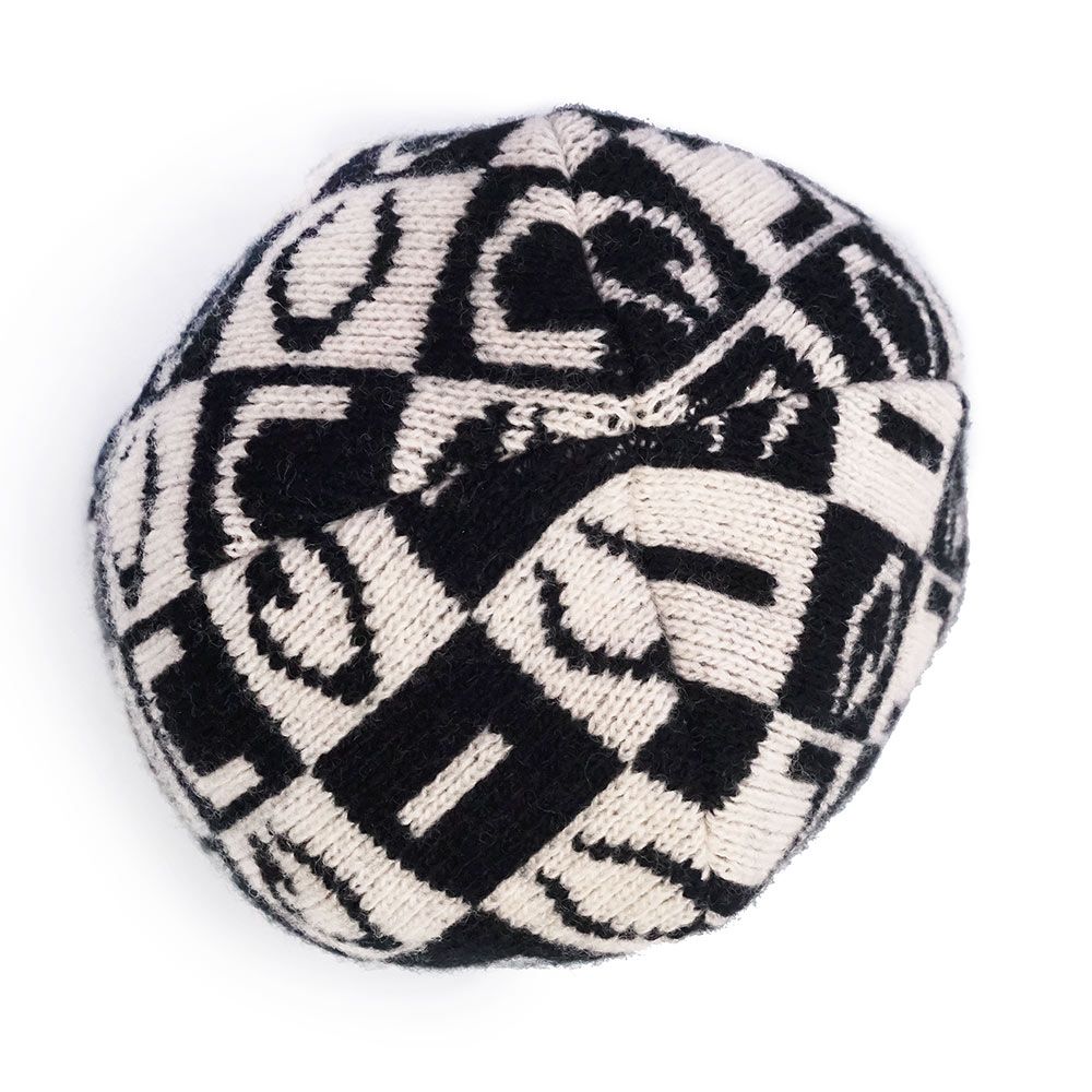 GUCCI　グッチ　ニット帽　GG柄　カシミヤ100% GUCCI✨ ニット帽 ビーニー カシミヤ100% GG柄 確実正規品 GUCCI