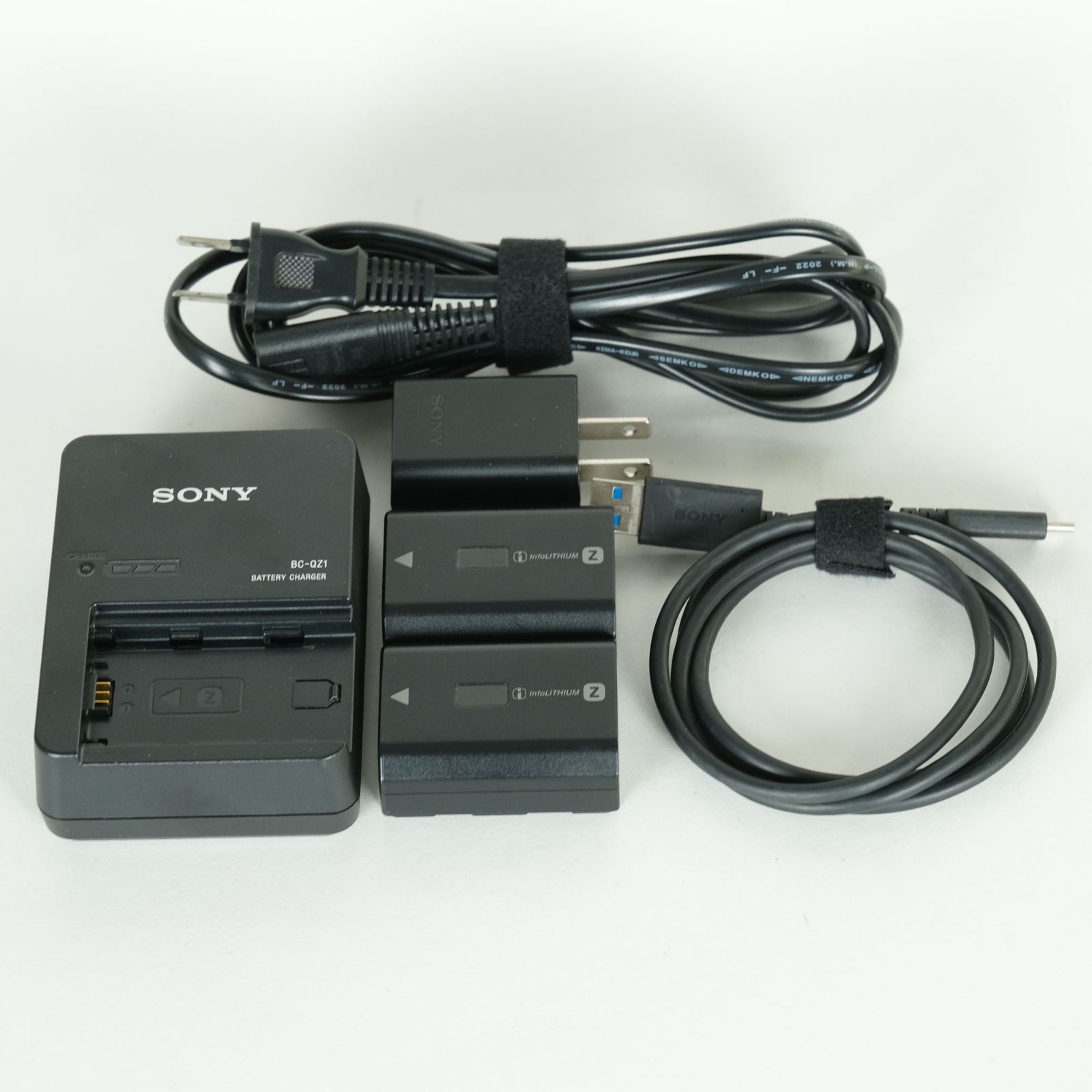 美品 | バッテリー2個・チャージャー付] SONY α7 IV（ILCE-7M4