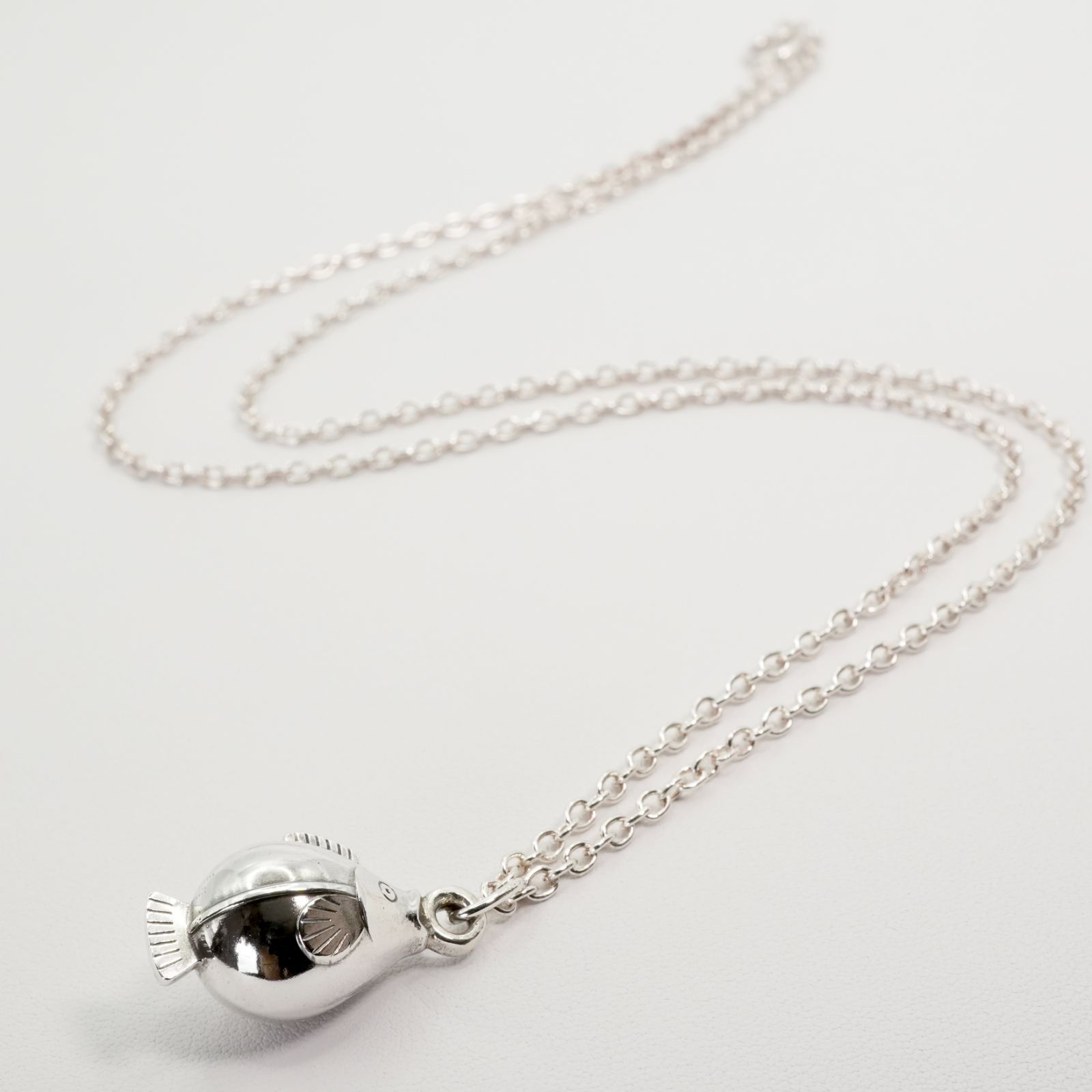 希少 ジョージジェンセン シルバー フィッシュ ネックレス/25-2558S