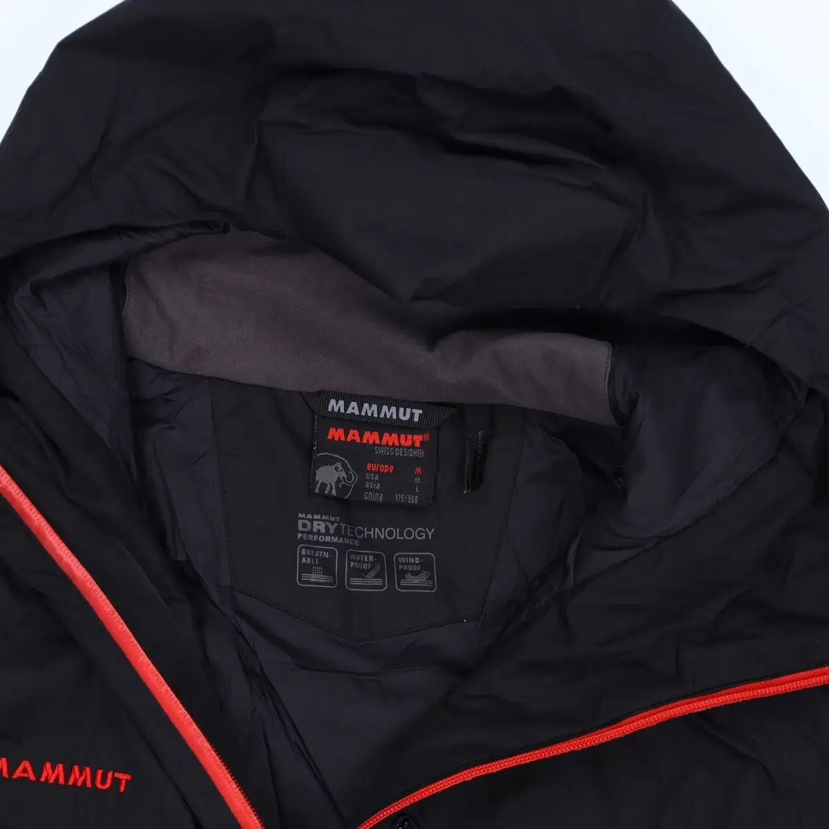 マムート　MAMMUT プリントロゴ　ブラック　ウィンドブレーカー　Mサイズ M マムートロゴ ブラック ウィンドブレーカー ジャケット 1215H1