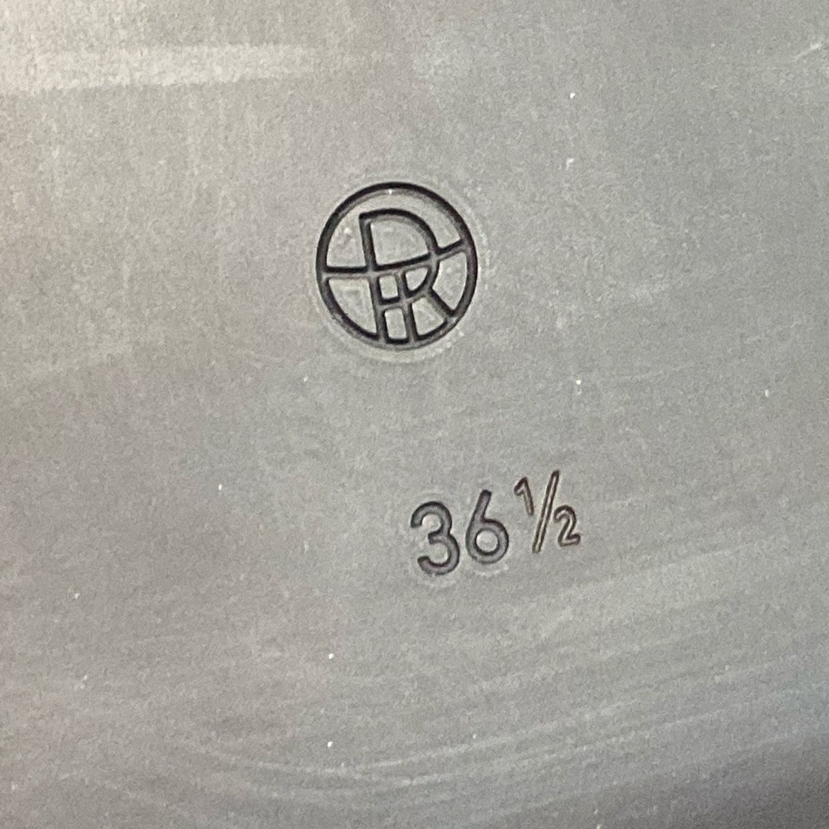 プラットフォーム