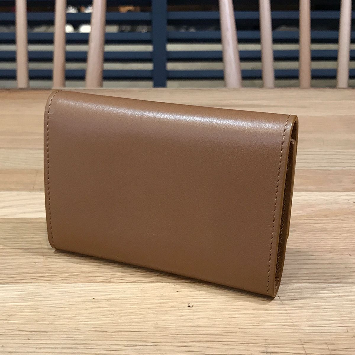 ロエベ バーティカルウォレット スモール 3つ折り財布 オーク 14784