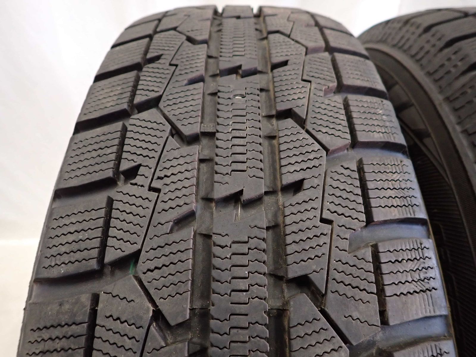 特売品 冬4本SET 会社宛 195 65 R 16 92 Q トーヨー オブザーブ ガリット GIZ 2020年 ライズ ロッキー レックス 店頭交換OK NO G 0277