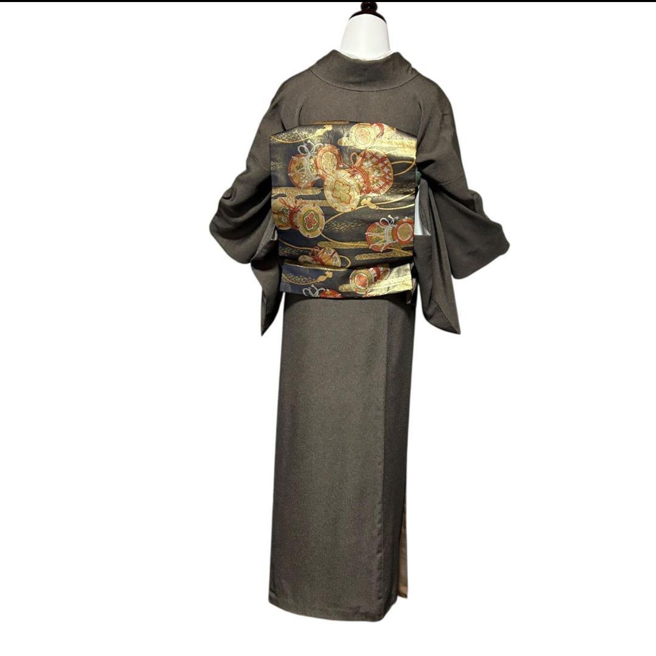 未使用　新品 美品　袷　正絹　紋付き鮫小紋フルセット ちりめん 作家 71.5 やまと謹製 袷 正絹 鮫小紋 江戸小紋 フルセット 4点 黒 粋 モダン