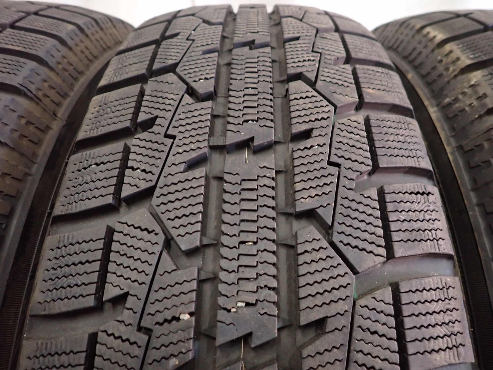  特売品 冬4本SET 会社宛 195 65 R 16 92 Q トーヨー オブザーブ ガリット GIZ 2020年 ライズ ロッキー レックス 店頭交換OK NO G 0284 16インチ スタッドレス