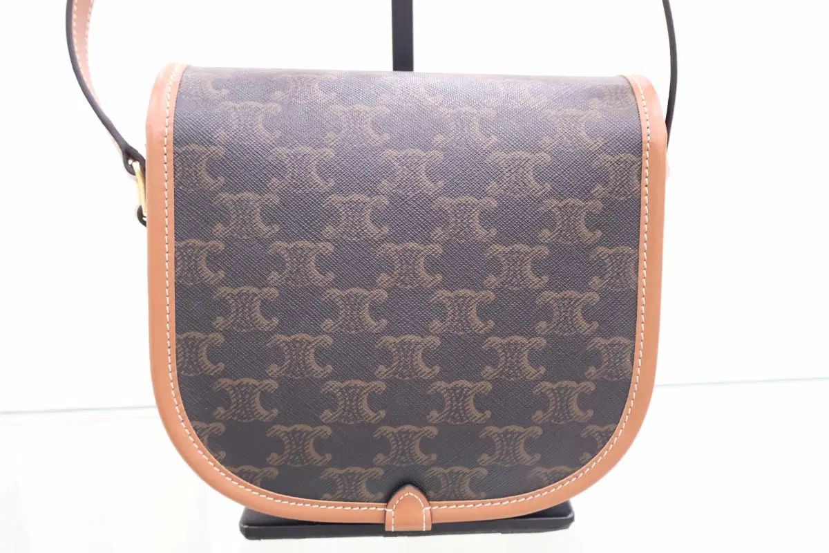 セリーヌ トリオンフ ミディアム ポルカ クロスバック 04 LU