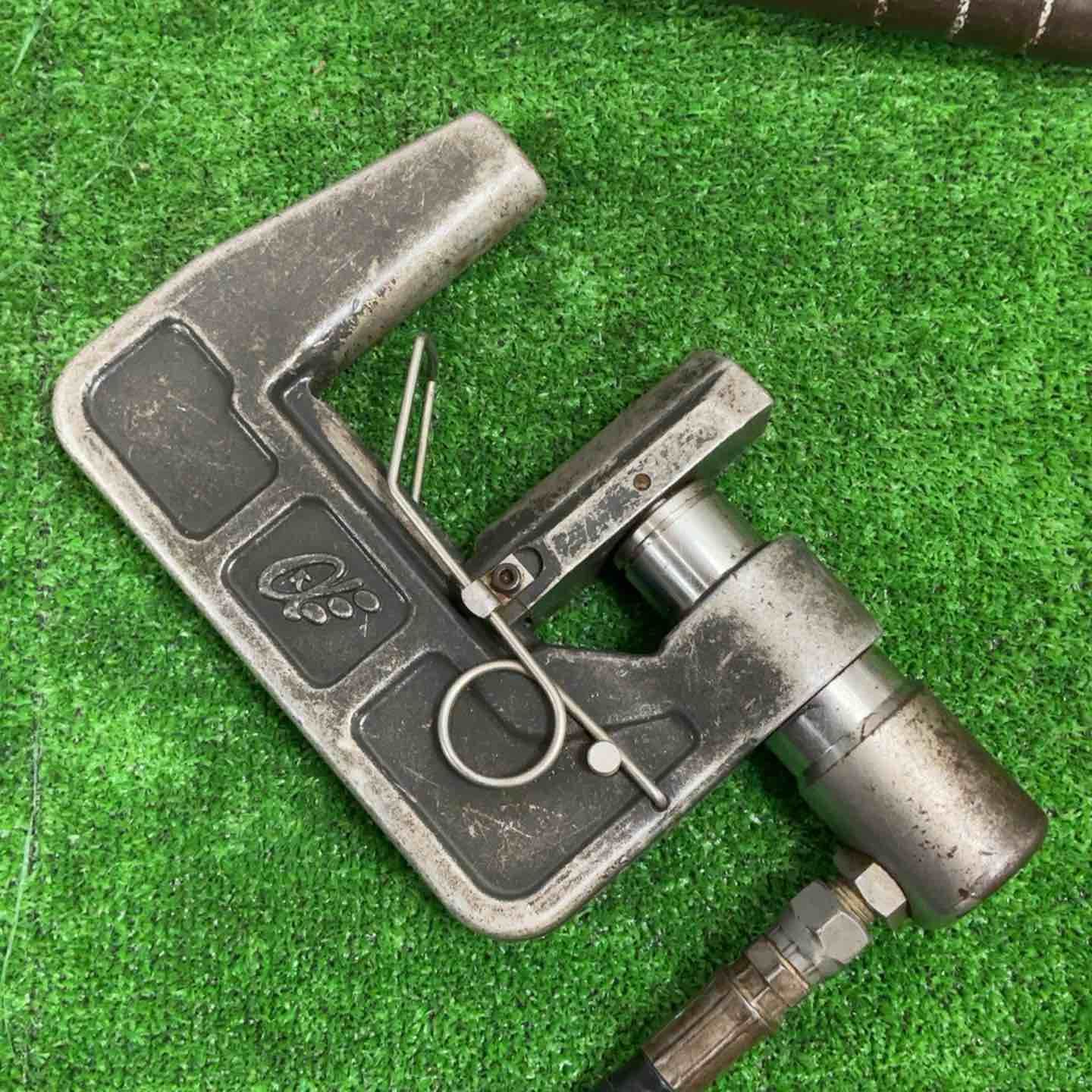 手動油圧式パイプ断水機