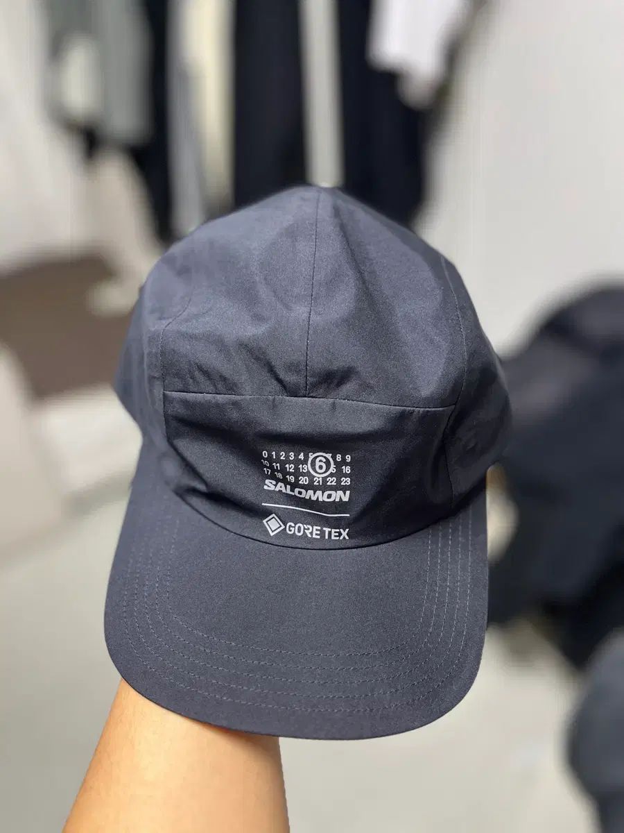 SALOMON GORE-TEX x Maison Margiela MM6 ベースボールキャップ