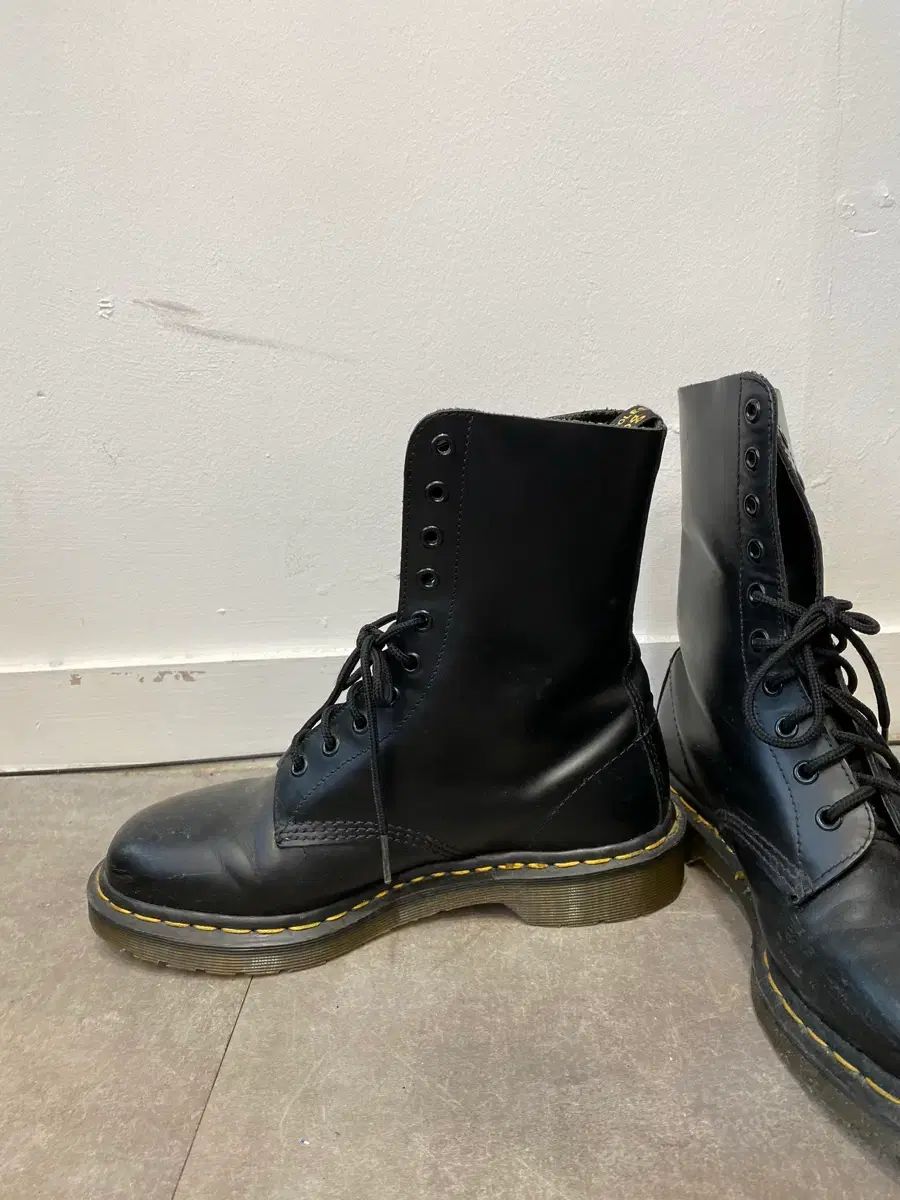  Dr. Martens オリジナル ミドルブーツ その他 ブーツ