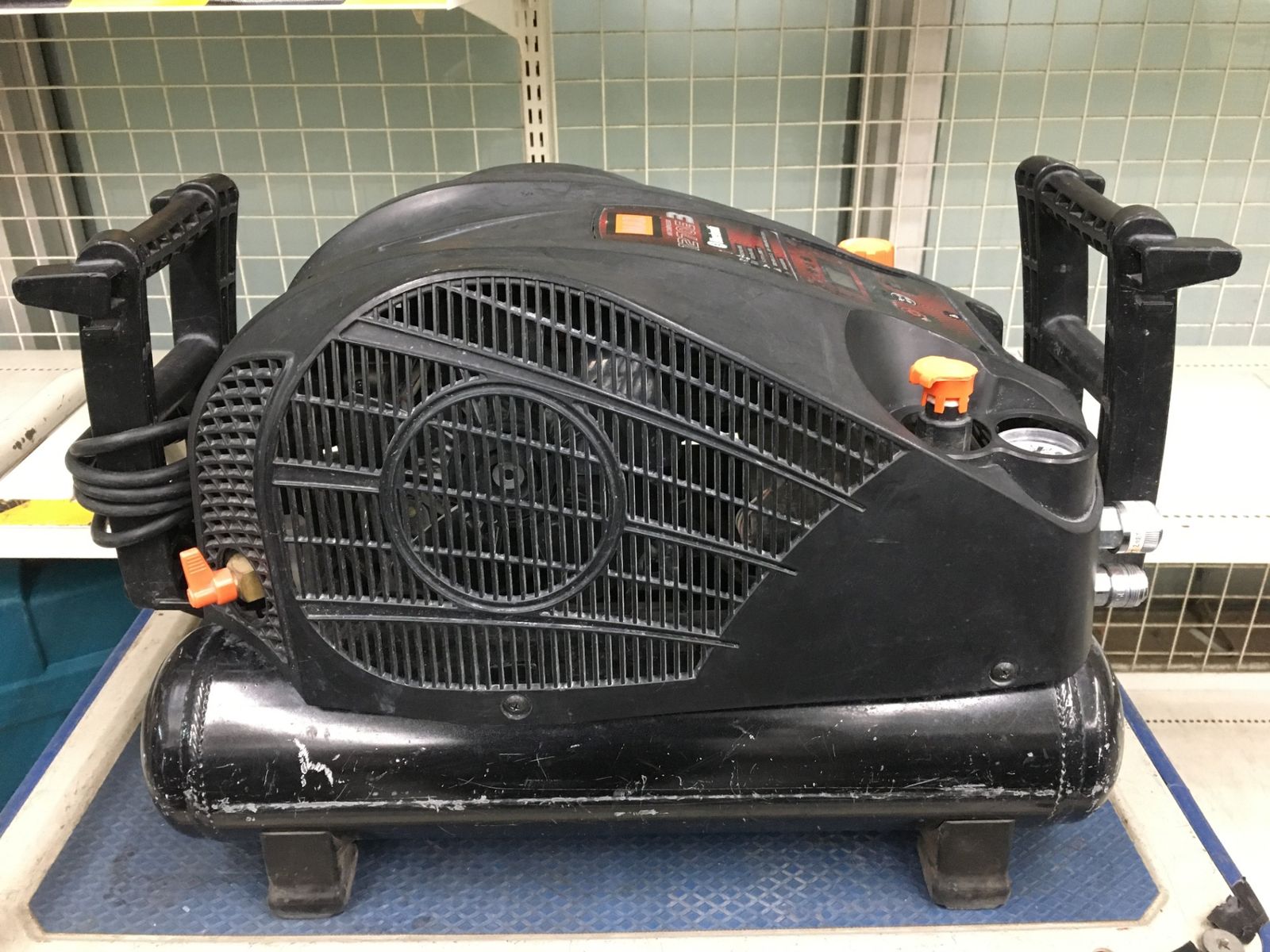 高圧エアコンプレッサ AK-