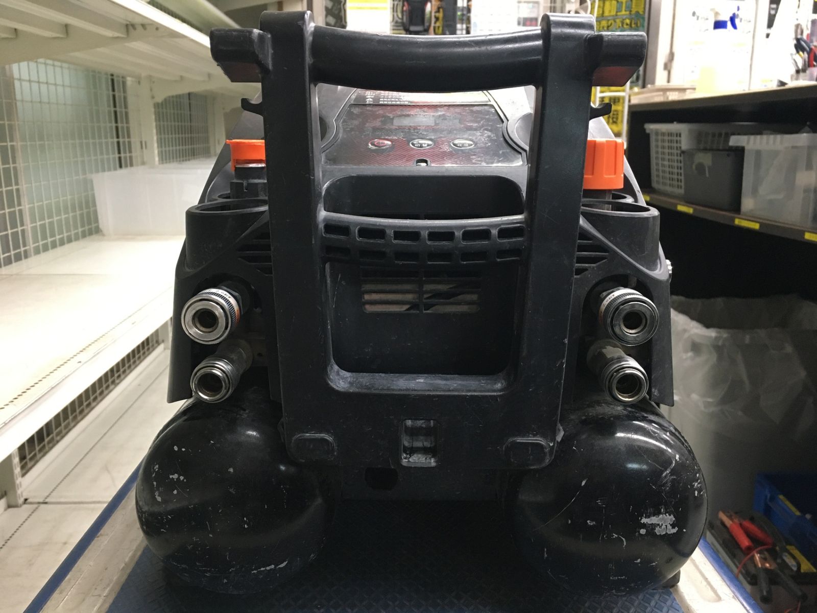 品 0906 マックス MAX 高圧エアコンプレッサ AK- ブラック ITRQEWBMHXIS