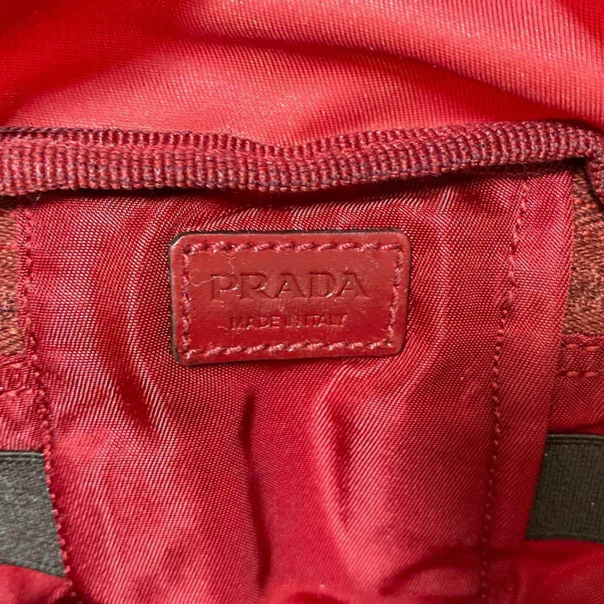 PRADA(プラダ) ポーチ - ボルドー ミニ - メルカリ