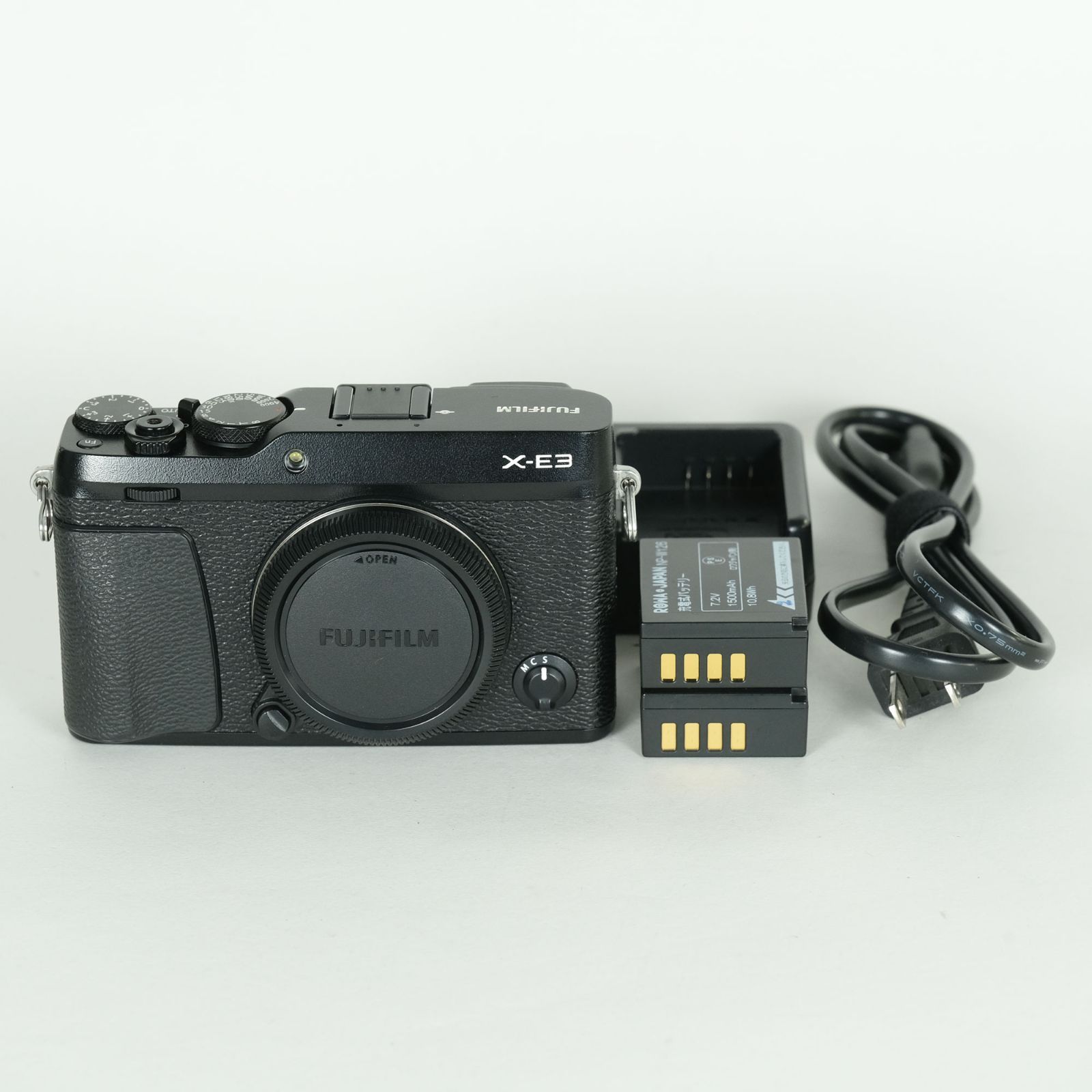 良品 | シャッター数4,220回] FUJIFILM X-E3 [ボディ ブラック