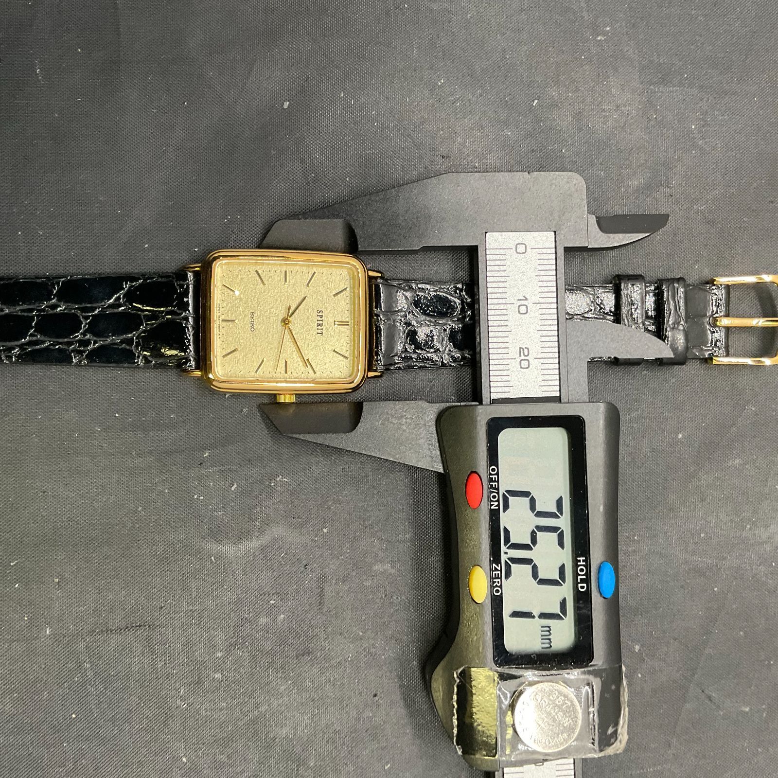 スピリッツ ペアウォッチ