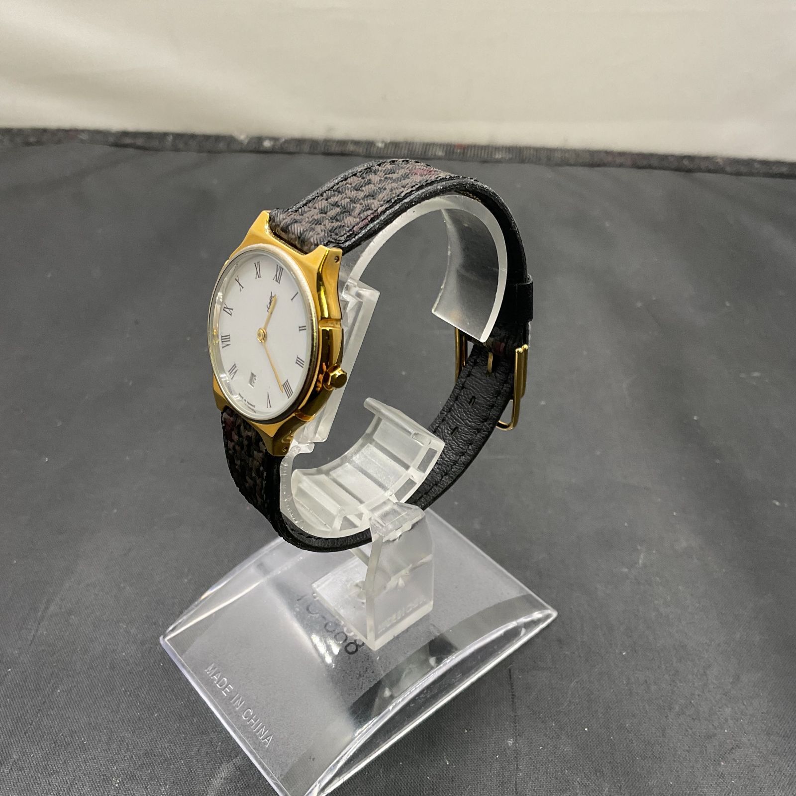 イヴサンローラン QZ 時計