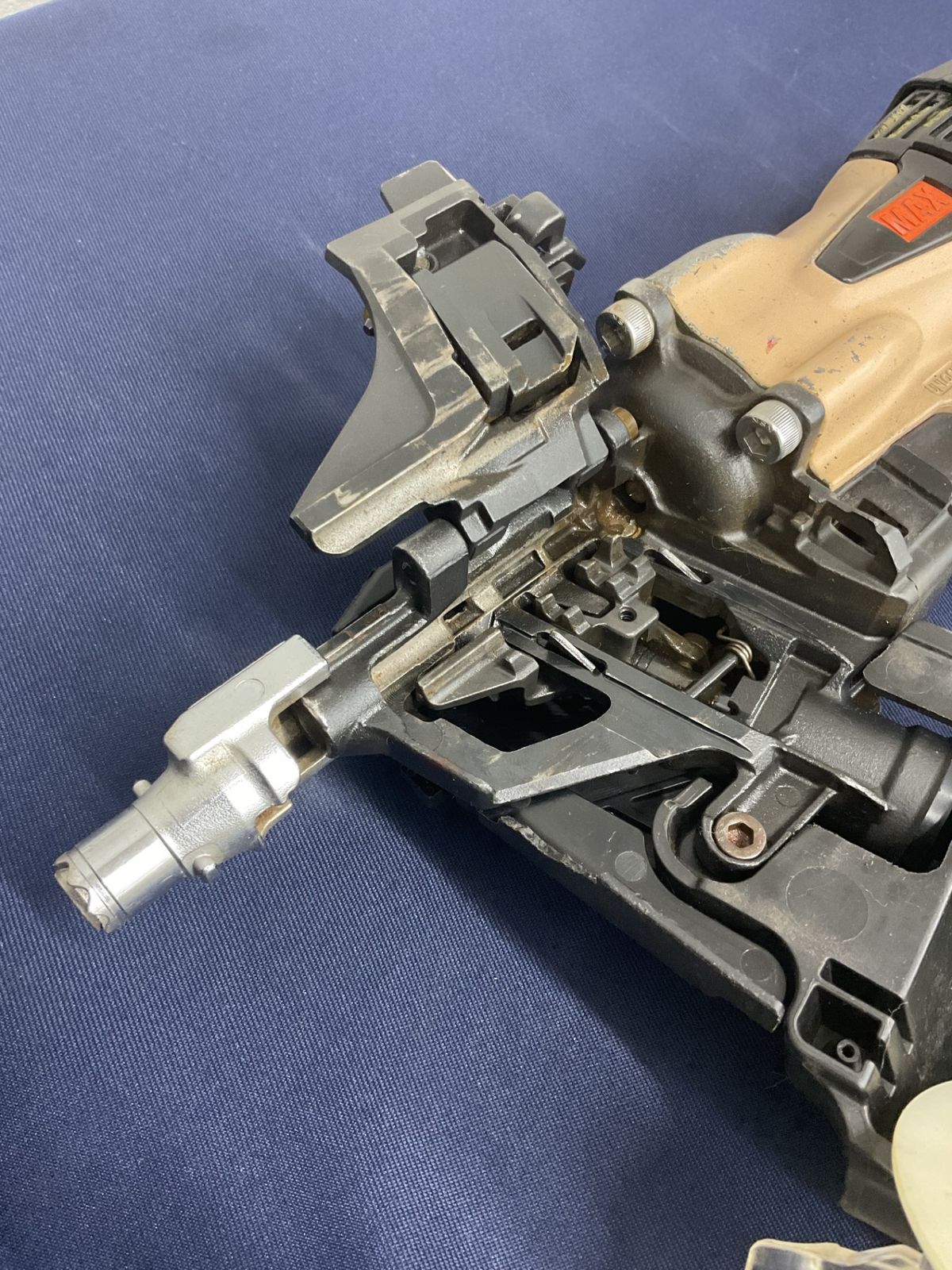  マックス MAX 高圧エア釘打ち機 HN-65 FW 1 サンドベージュ 釘打機 エアーツール