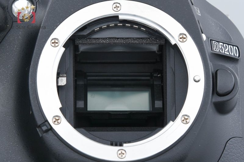 デジタル一眼レフカメラ