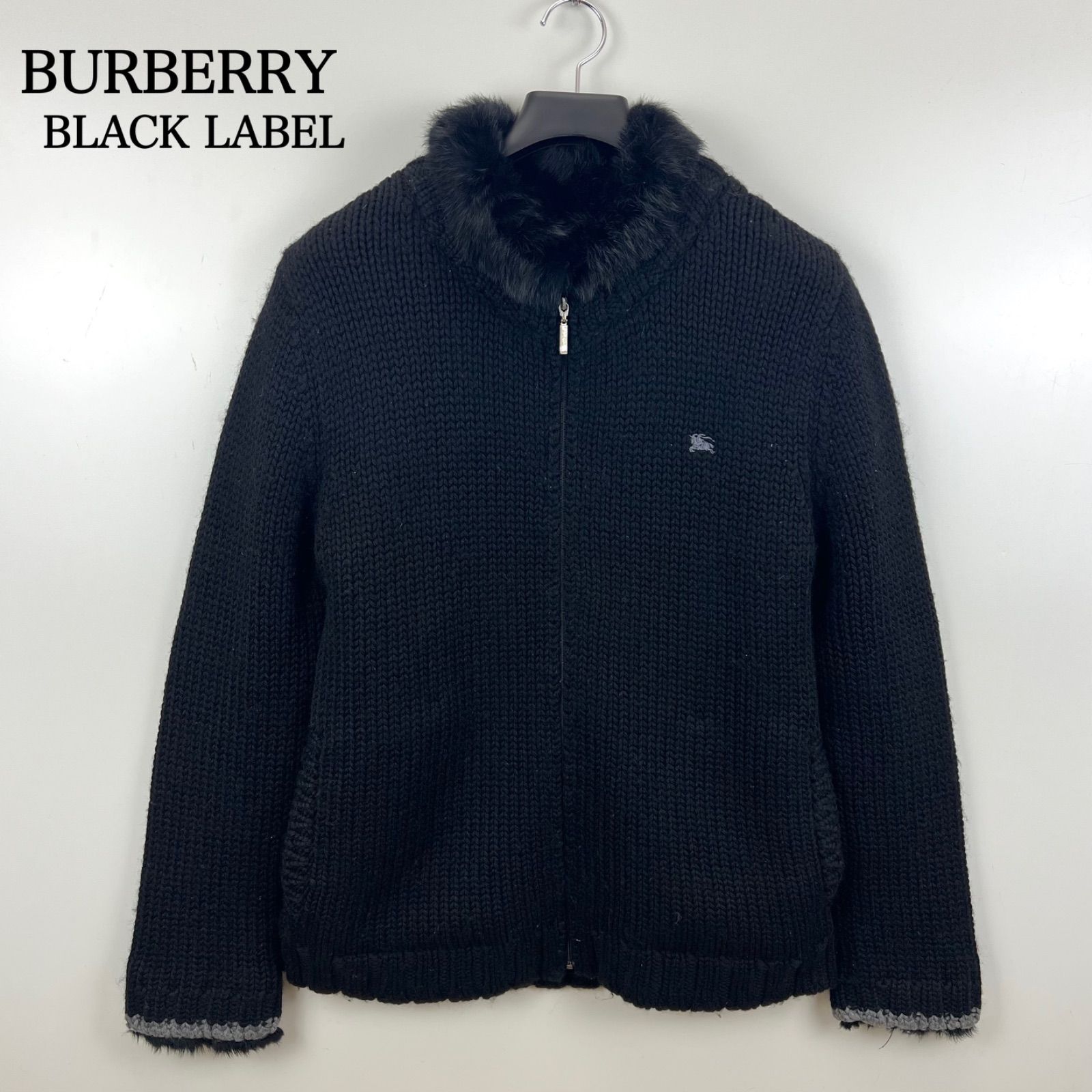 Burberry ブラック ニットセーター ファー付き Burberry ブラック ニットセーター ファー付き
