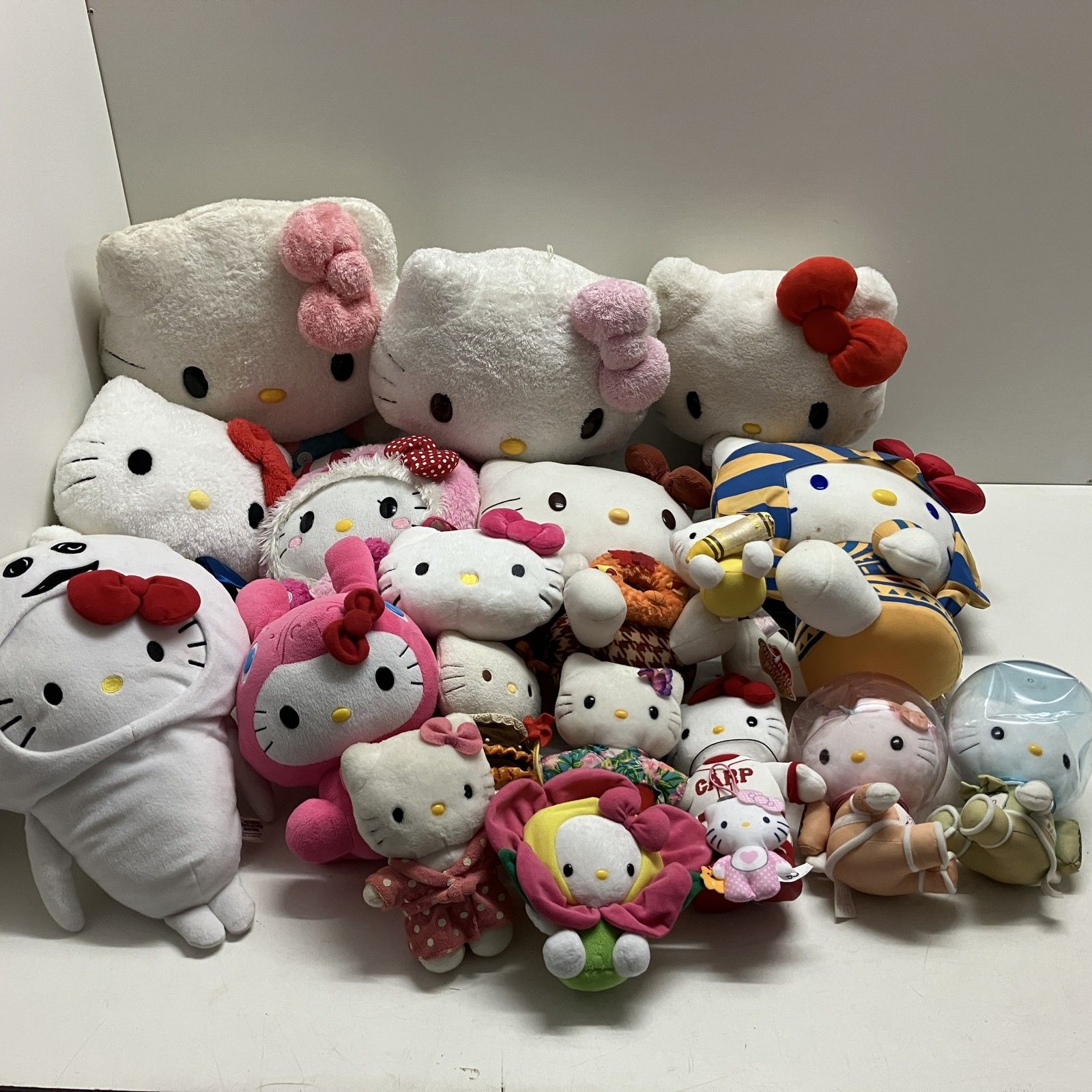 ◇ 【ジャンク品】 Sanrio サンリオ 19点 まとめ商品 ハローキティ