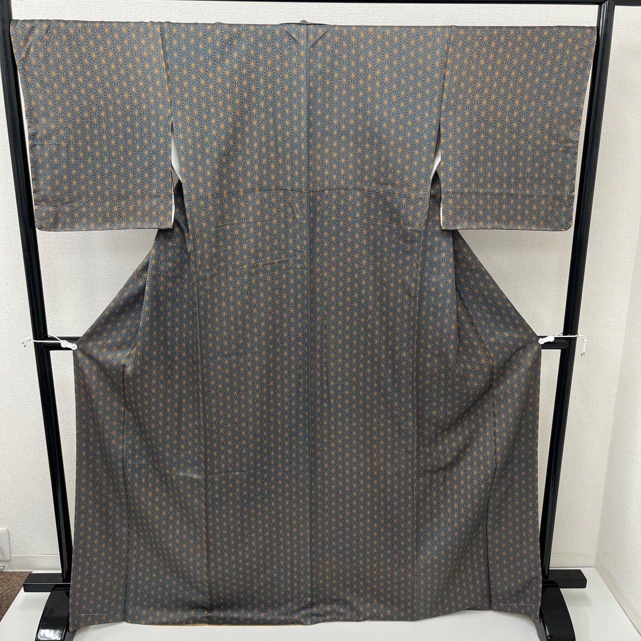 ☆ 付下げ 麻の葉模様 暈し 墨色 しつけ糸 ふくよかサイズ K-4299 付下げ 麻の葉模様 暈し 墨色 しつけ糸 ふくよかサイズ K-4299