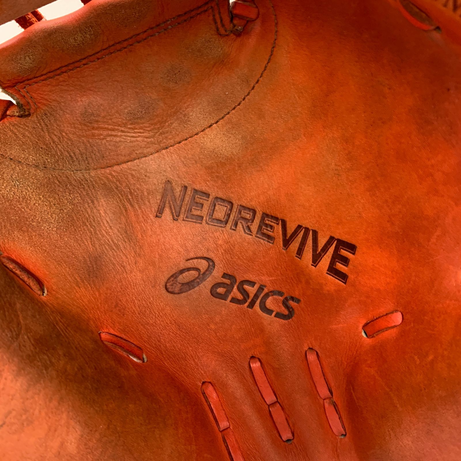 【良品】asics NEOREVIVE 硬式キャッチャーミット　右投げ　捕手用 良品】asics NEOREVIVE 硬式キャッチャーミット 右投げ 捕手用 ASICS