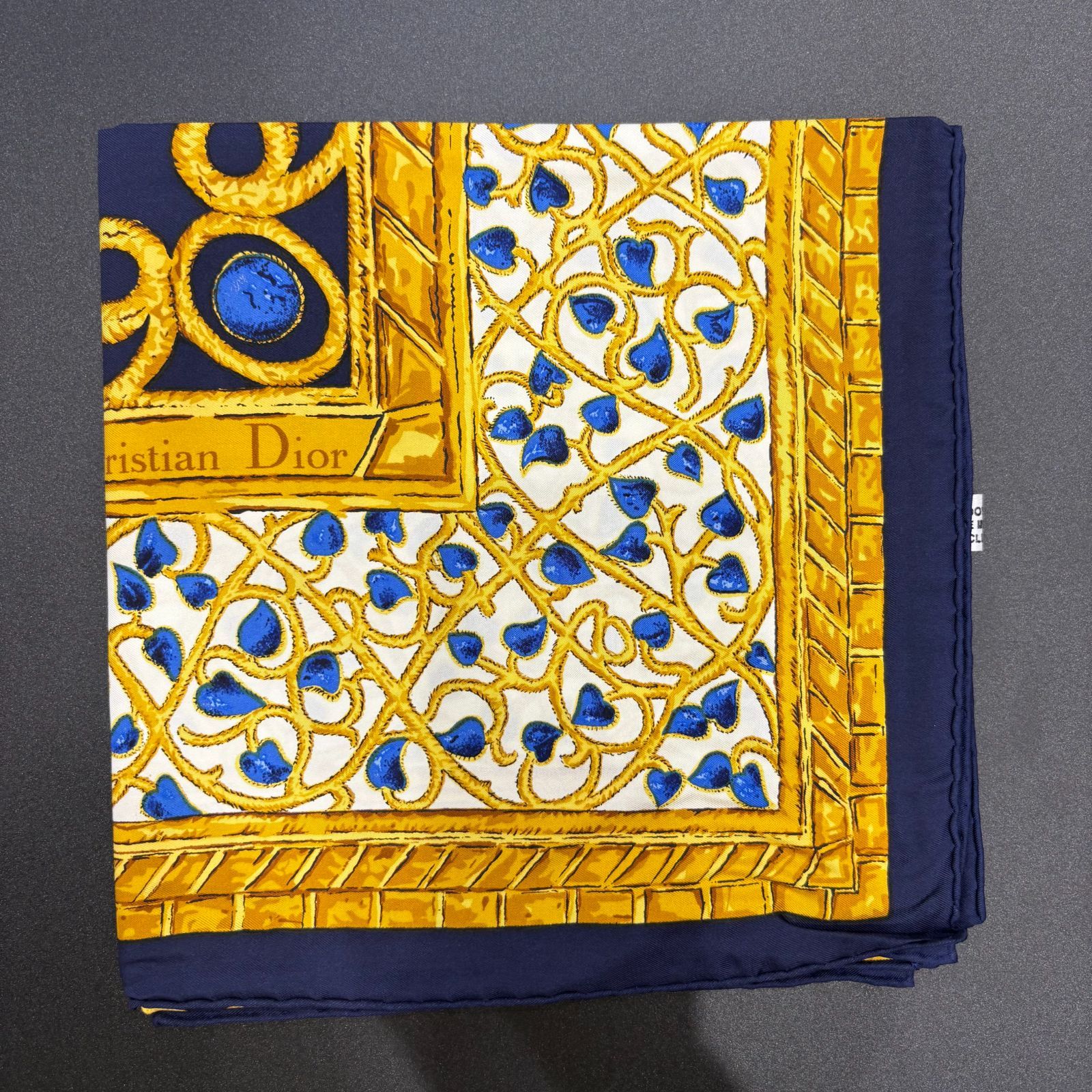クリスチャンディオール スカーフ