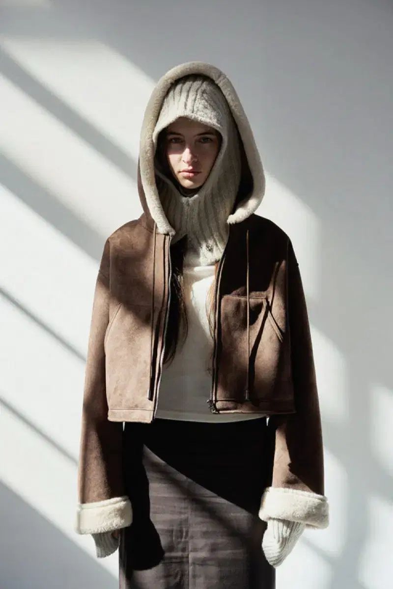 ブルーブリック クロップド フード Shearling コート ムートン