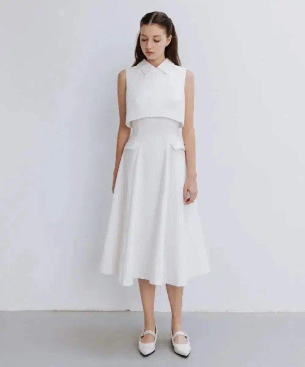 THETIS COLLAR TWIN FLARE DRESS_