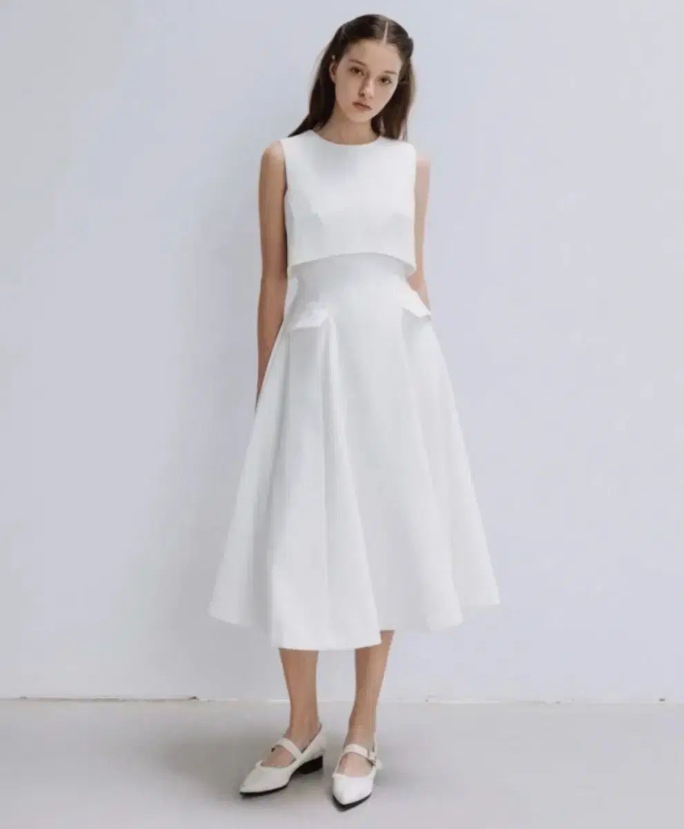 THETIS COLLAR TWIN FLARE DRESS_