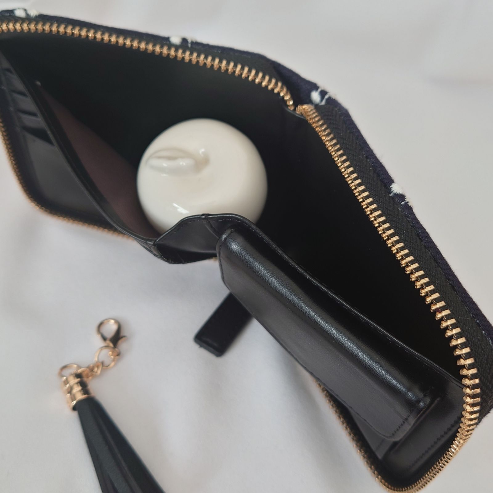 受注製作】ネイビー×ホワイト タンバリン タッセル付き二つ折り財布