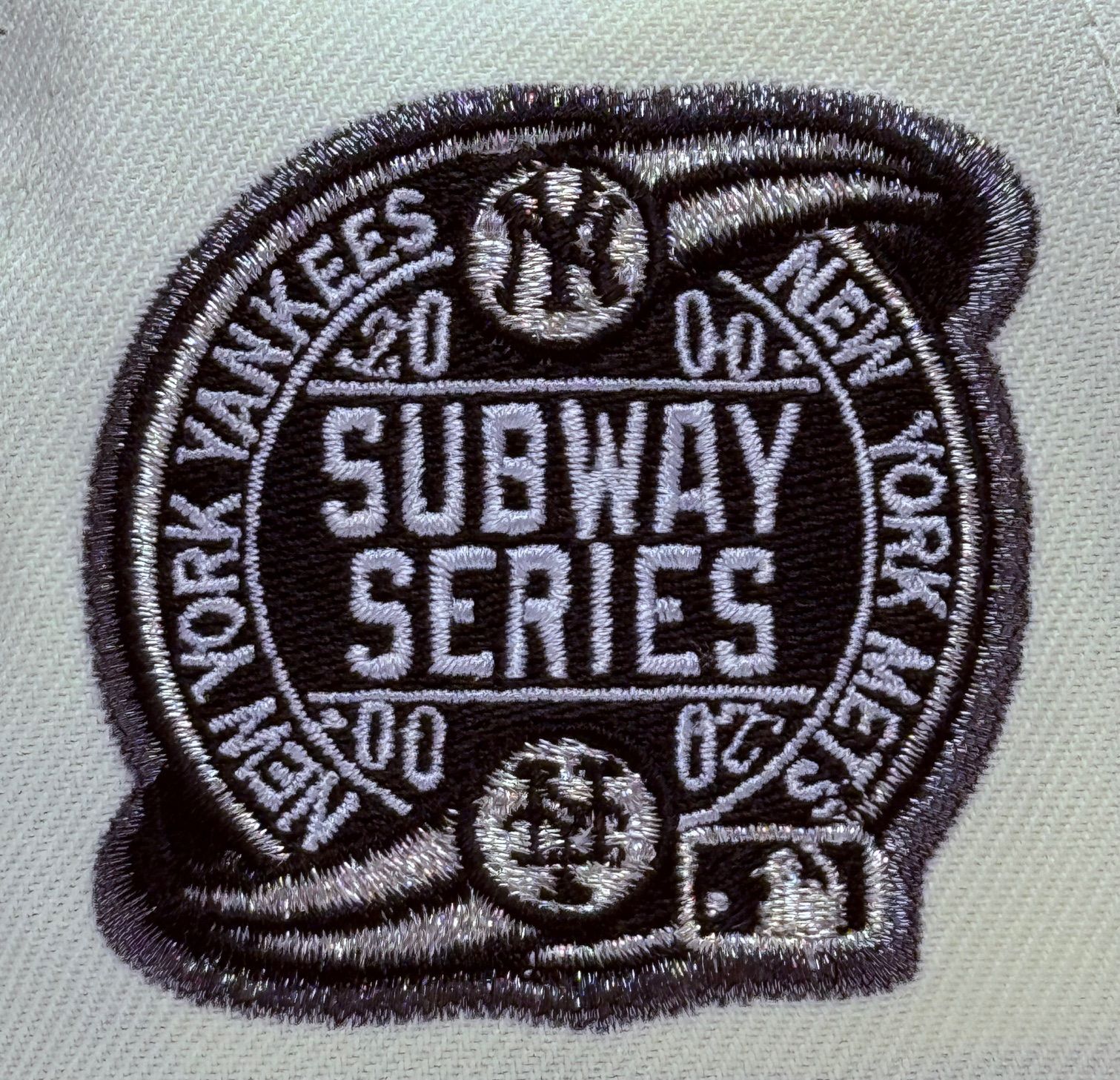 Newera ニューヨークヤンキース サブウェイシリーズ2000 ローズ刺繍