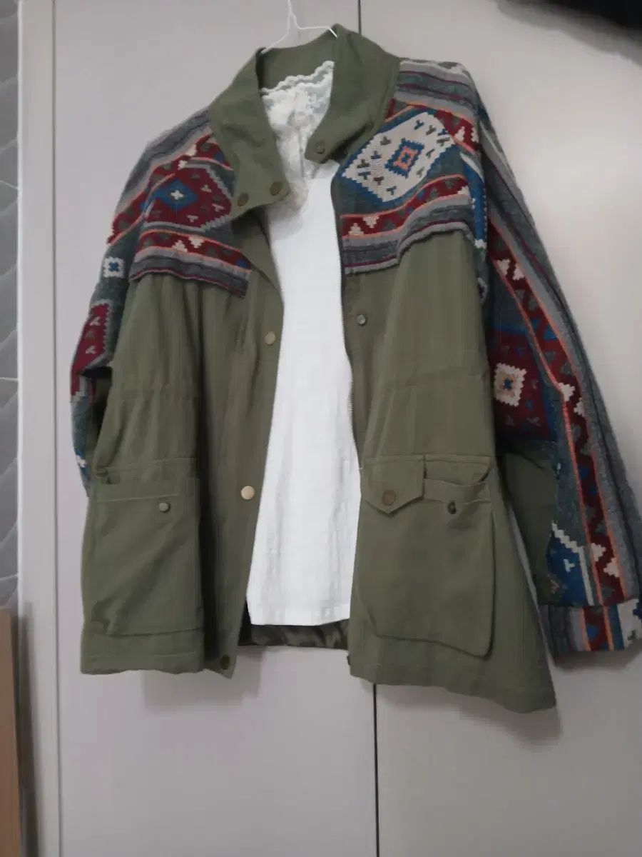 森ガール エスニック マウンテンパーカー レイヤードTシャツ