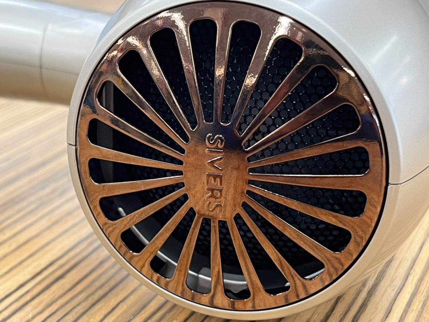 美容家電 SIVERS ドライヤー型 美顔器 シヴァーズマジック SV-M201