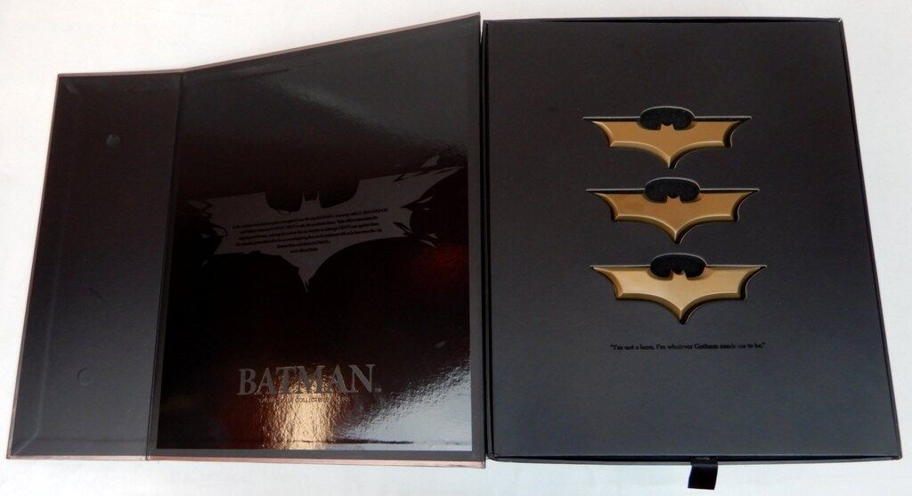 HOTTOYS MOVIE DX BATMAN DARK KNIGHT 02