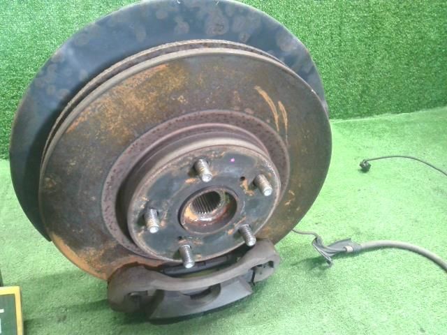 車 【】カムリ DAA-AVV50 右フロントナックルハブ 43211-58010 自社