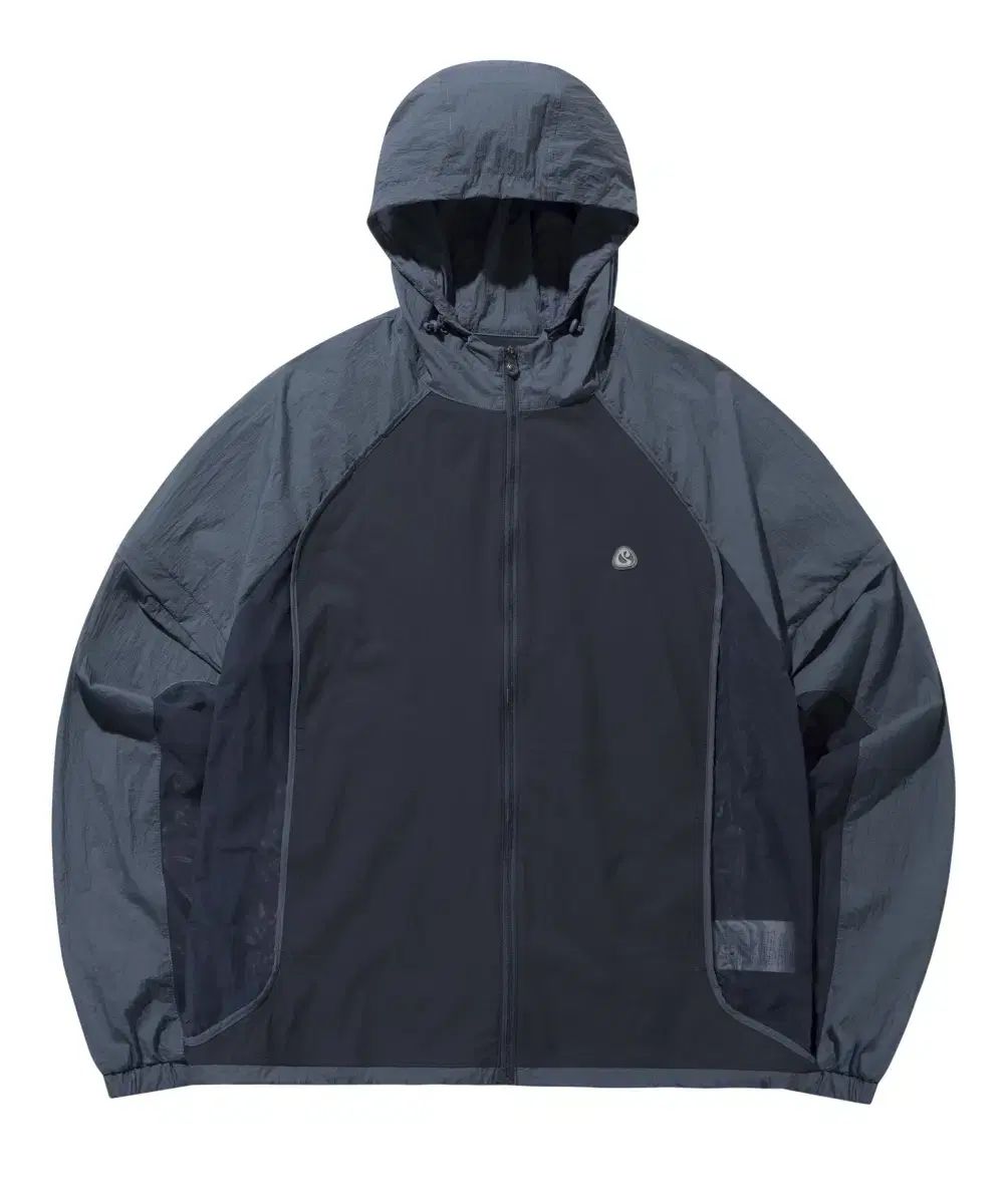 イッセイオ suu サンリオ シナモロール ウィンドブレーカー ブルー