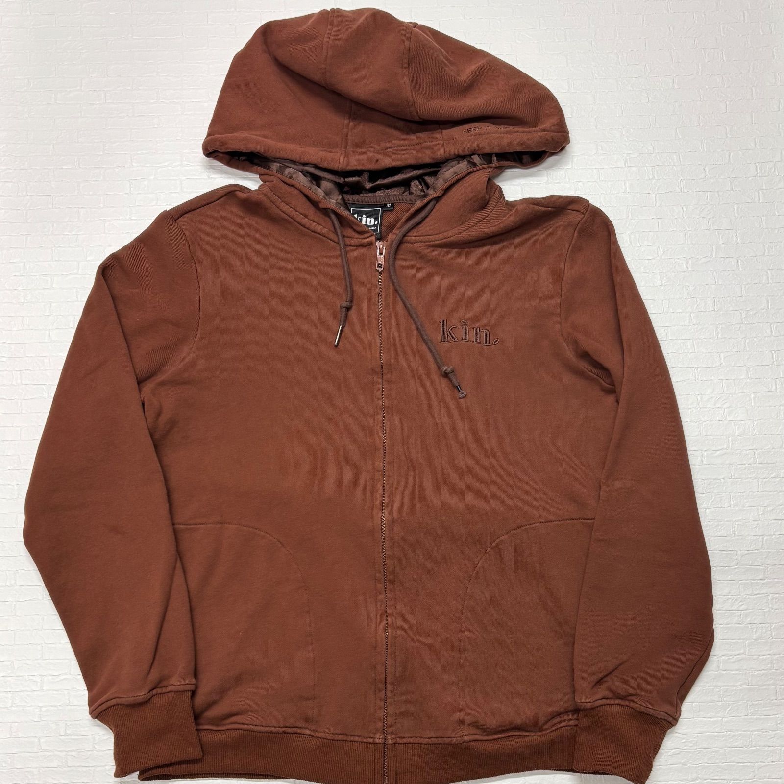 Kin Apparel サテン ジップパーカー ブラウン M | 髪に優しい 