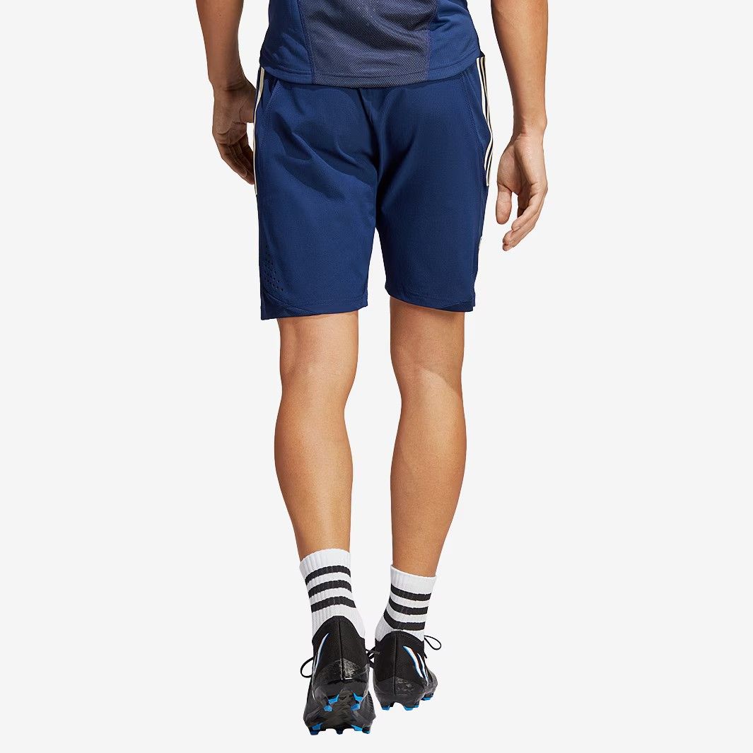 adidas イタリア代表 2025 プロ トレーニング ショーツ 紺 スリムフィット