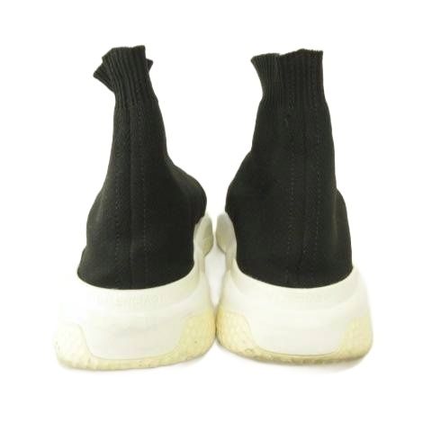 トレーナー スニーカー