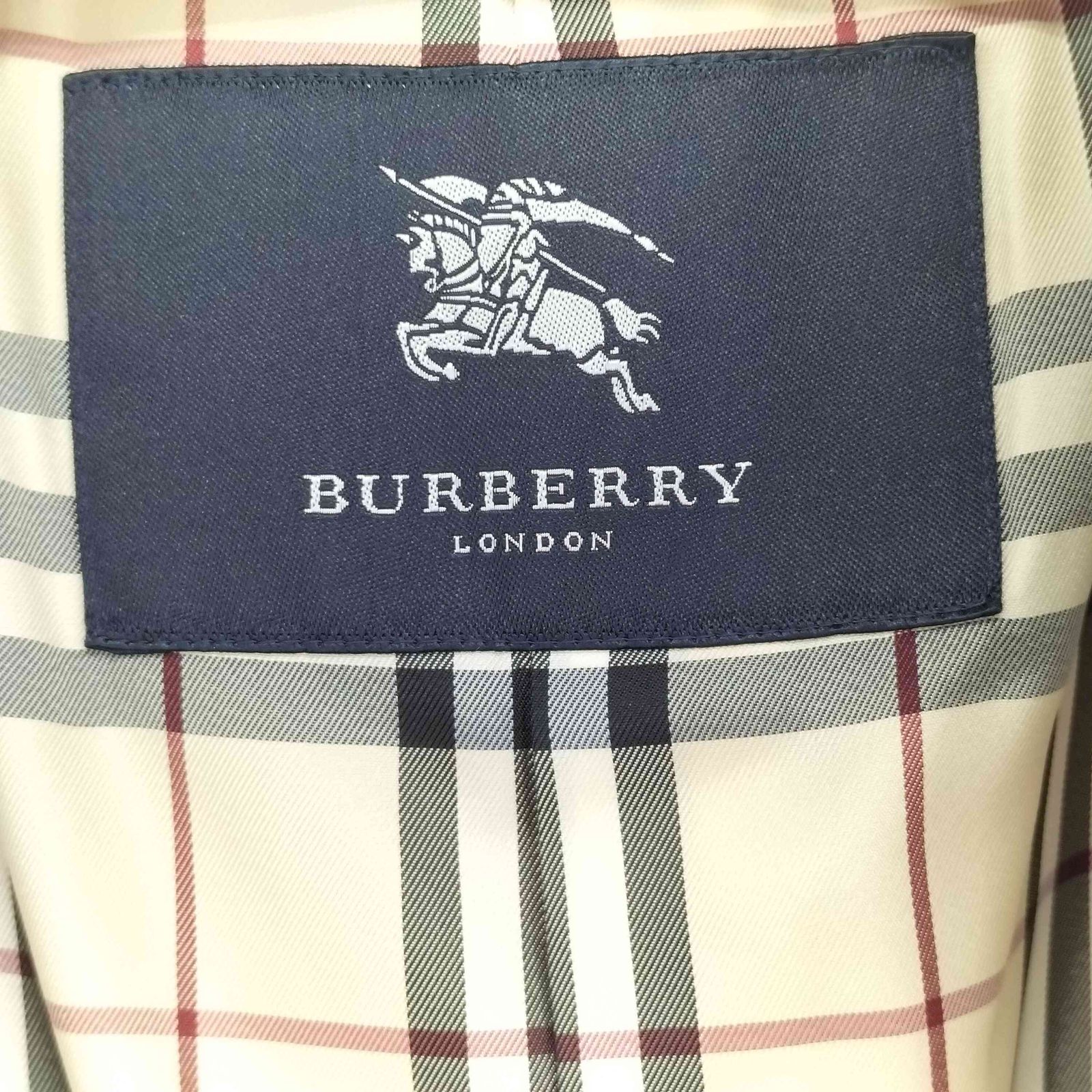BURBERRY LONDON(バーバリーロンドン) 裏地ノバチェック キルティングジャケット レディース  9【中古】【ブランド古着バズストア】 バーバリーロンドン BURBERRY LONDON 裏地ノバチェック キルティング